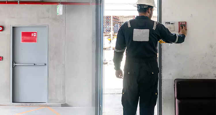 Emergency Fire Exit Door Repair in Hialeah, FL