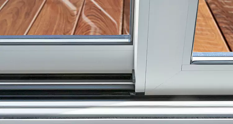Patio Doors Leaking Water Issue Repair Services in Hialeah, FL