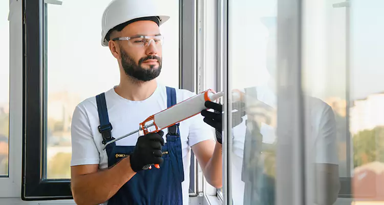 Retractable Screens Repair for Patio in Hialeah, FL