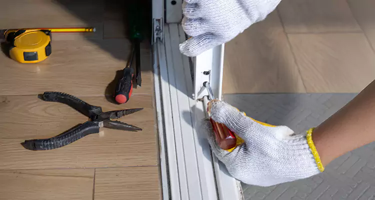 Screen Door Wheel Replacement in Hialeah, FL
