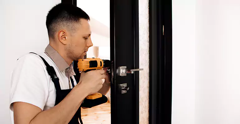 Aluminum Storefront Doors Repair in Hialeah, FL