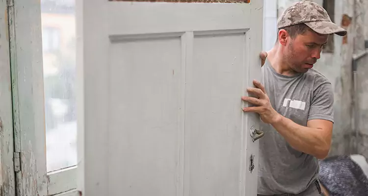Home Front Door Replacement in Hialeah, FL