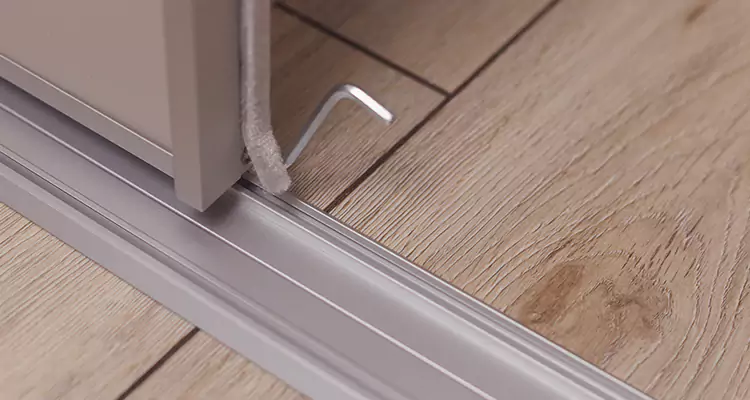 Squeaky Sliding Door Repair in Hialeah, FL