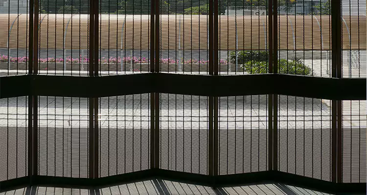 Front Screen Door Repair in Hialeah, FL
