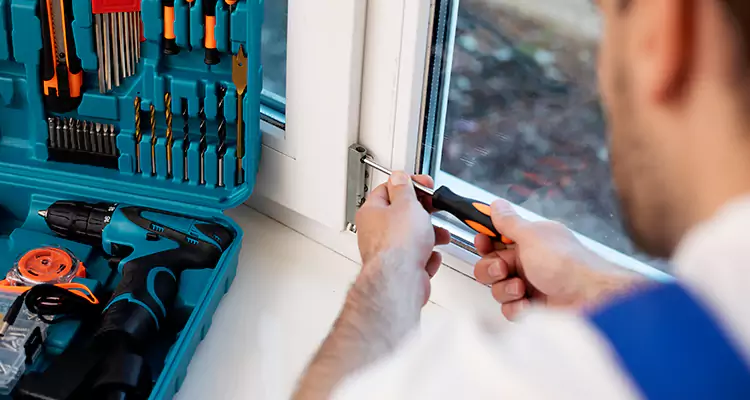 Mirrored Sliding Doors Replacement Expert in Hialeah, FL
